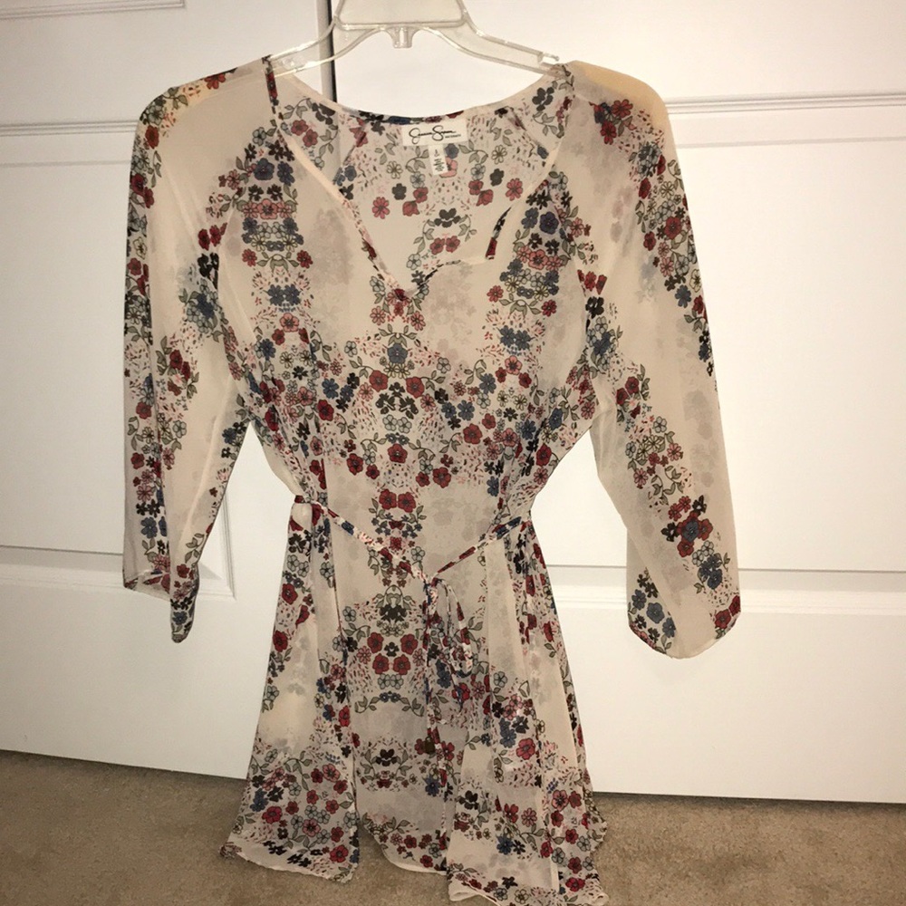 “Jessica Simpson” Maternity Top